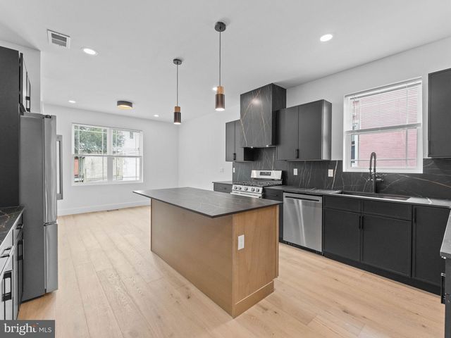 523 N 2ND ST, Camden, NJ 08102