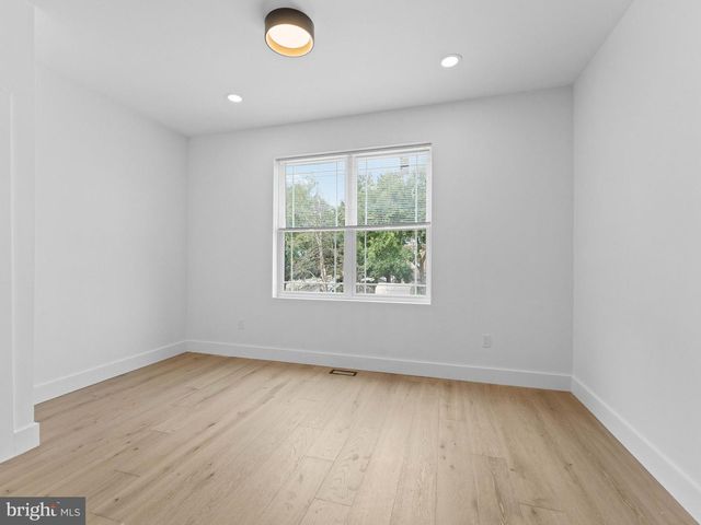 523 N 2ND ST, Camden, NJ 08102