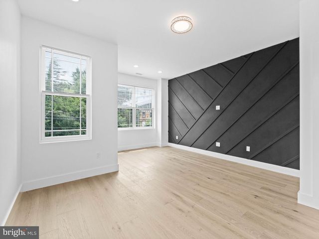 523 N 2ND ST, Camden, NJ 08102