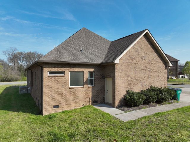 701 River Landing Way, Old Hickory, TN 37138