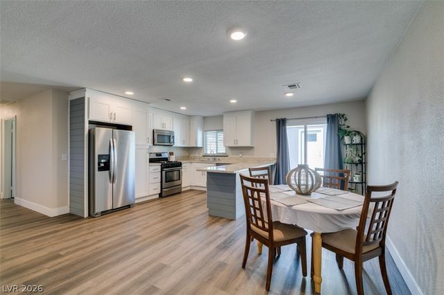 637 Valley View Circle, Henderson, NV 89002