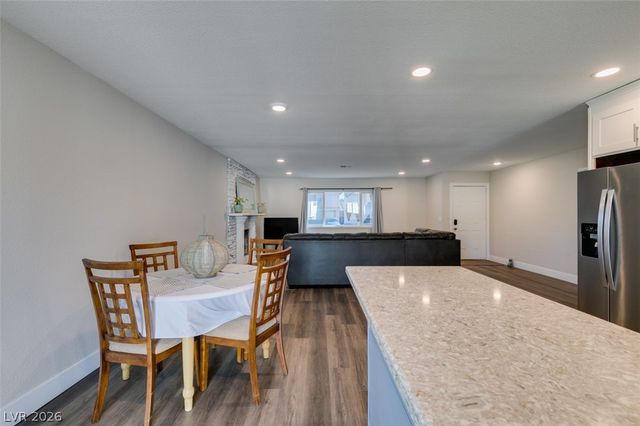 637 Valley View Circle, Henderson, NV 89002