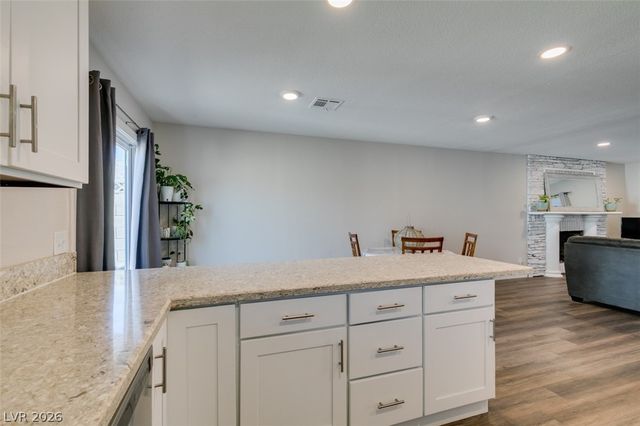 637 Valley View Circle, Henderson, NV 89002