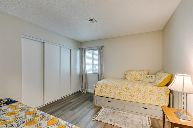 637 Valley View Circle, Henderson, NV 89002