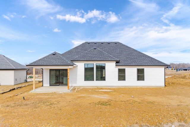 5305 STORMY DR, Columbia, MO 65203