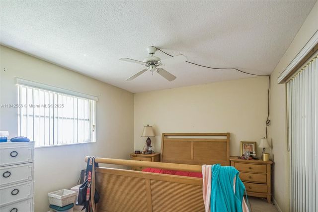 4906 NW 53rd Ct, Tamarac, FL 33319