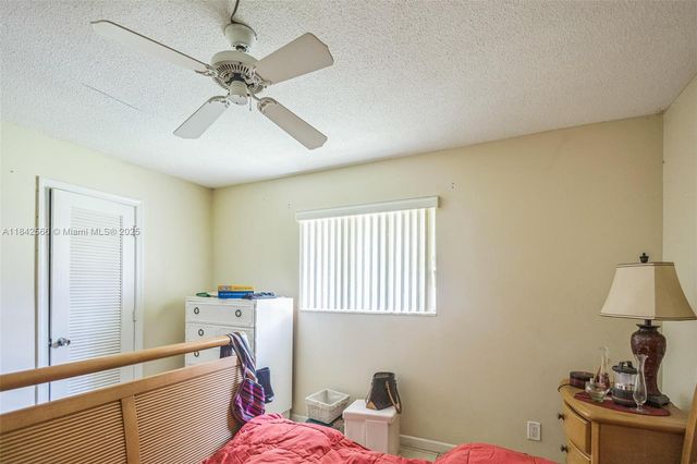 4906 NW 53rd Ct, Tamarac, FL 33319