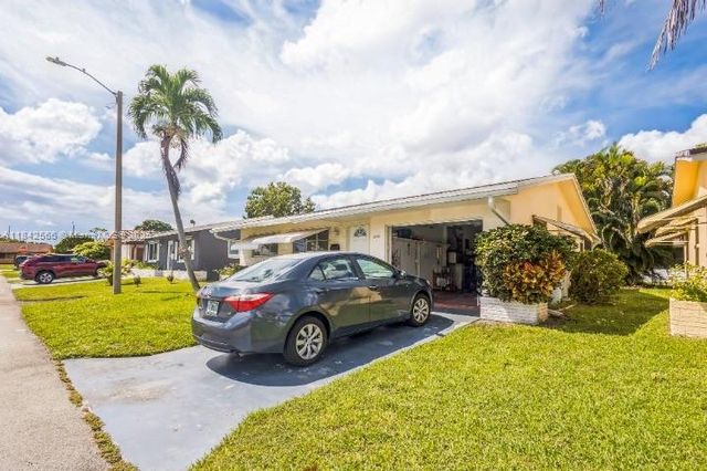 4906 NW 53rd Ct, Tamarac, FL 33319