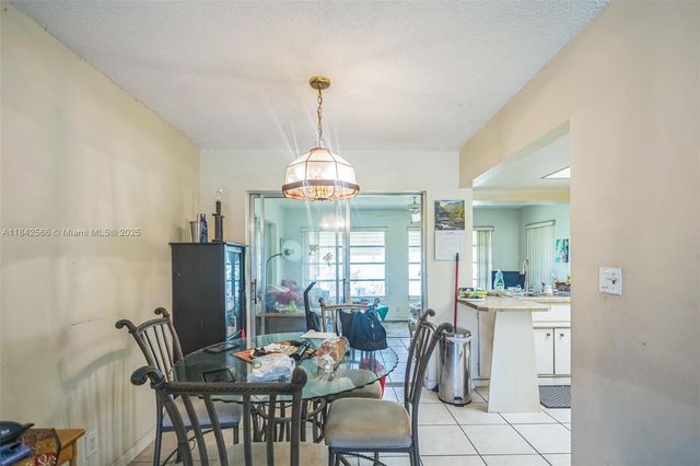 4906 NW 53rd Ct, Tamarac, FL 33319