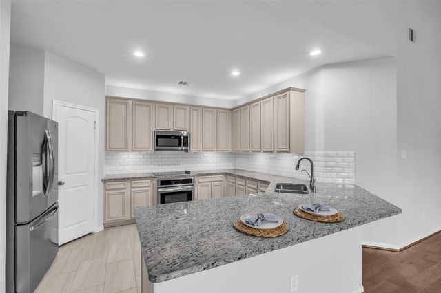 9199 White Tail Drive, Conroe, TX 77303
