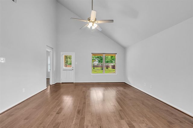 9199 White Tail Drive, Conroe, TX 77303