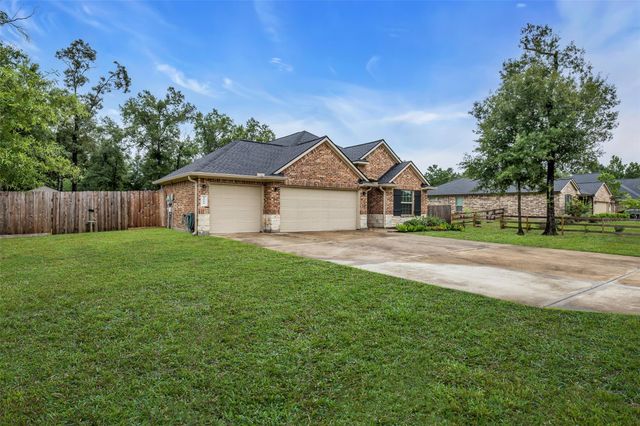 9199 White Tail Drive, Conroe, TX 77303