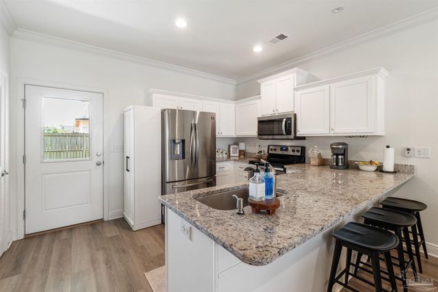 58 N M St, Pensacola, FL 32502