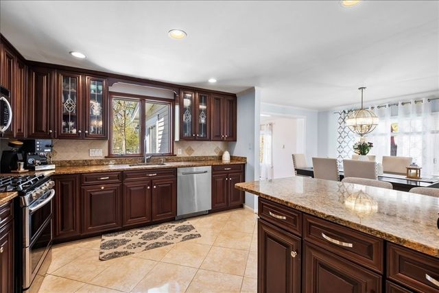 69 Whitehall St, Dedham, MA 02026