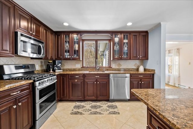 69 Whitehall St, Dedham, MA 02026