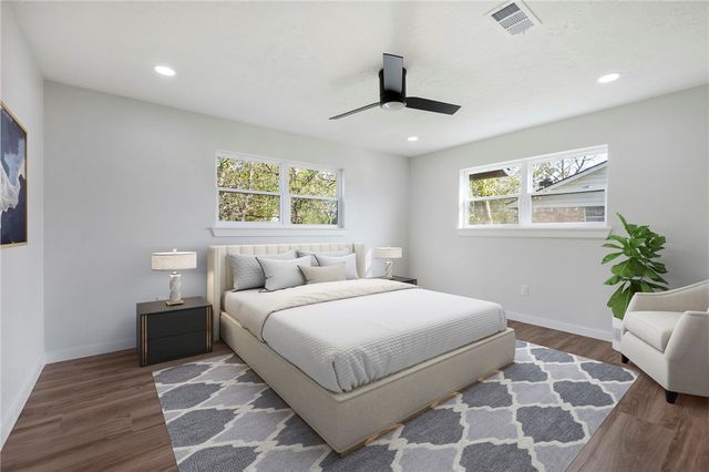 2001 Nueces Drive, College Station, TX 77840