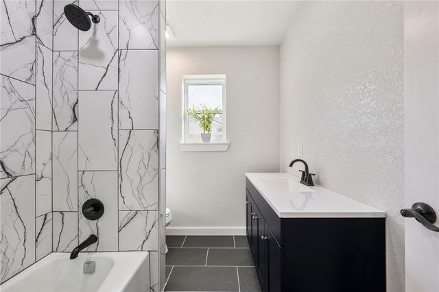 2001 Nueces Drive, College Station, TX 77840