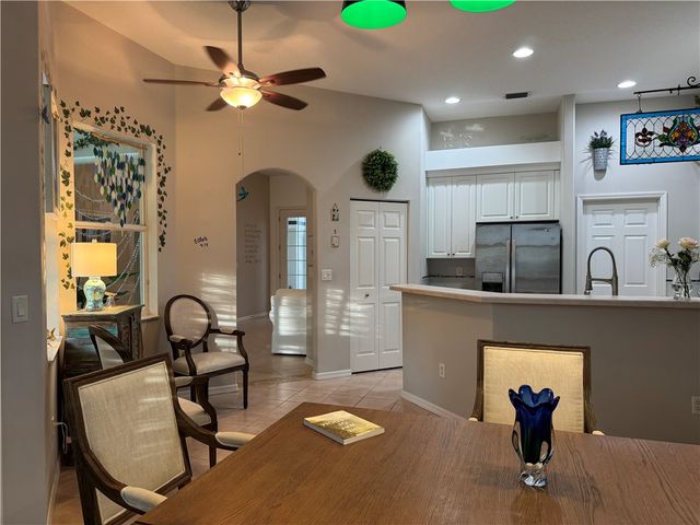 4800 48th Avenue, Vero Beach, FL 32967