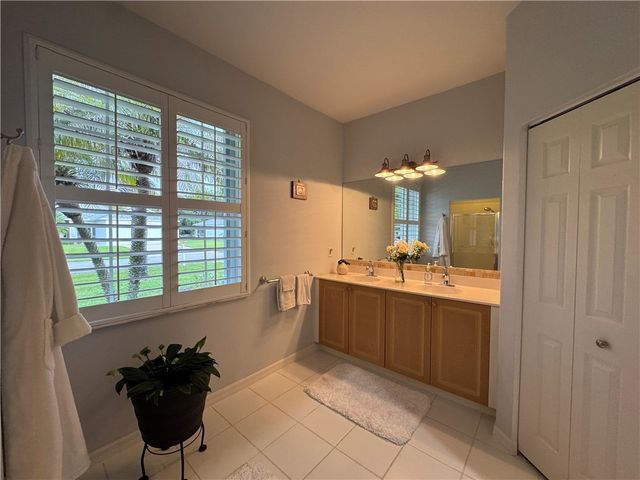 4800 48th Avenue, Vero Beach, FL 32967