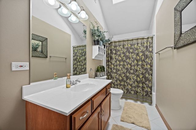 22374 Woodland Lane, Frankfort, IL 60423