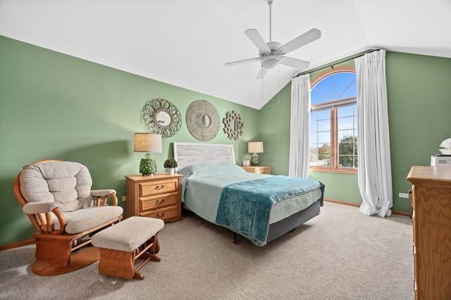 22374 Woodland Lane, Frankfort, IL 60423