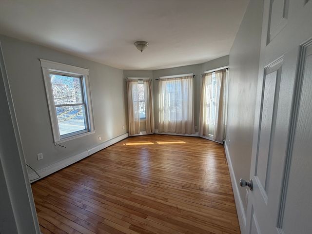 1038 Main Street 2R, Worcester, MA 01603