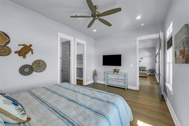 1240 Gulf Road, Crystal Beach, TX 77650