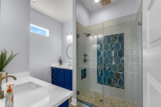 1240 Gulf Road, Crystal Beach, TX 77650