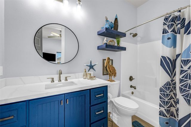 1240 Gulf Road, Crystal Beach, TX 77650