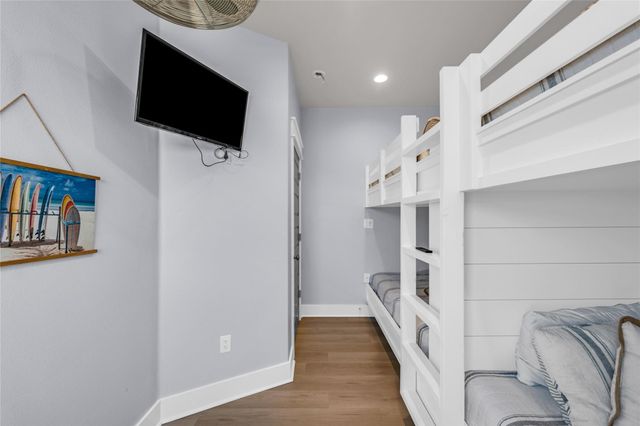 1240 Gulf Road, Crystal Beach, TX 77650