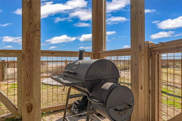 1240 Gulf Road, Crystal Beach, TX 77650