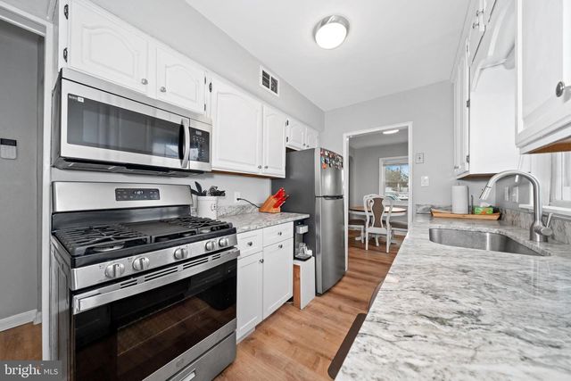 704 HARWOOD RD, Wilmington, DE 19804