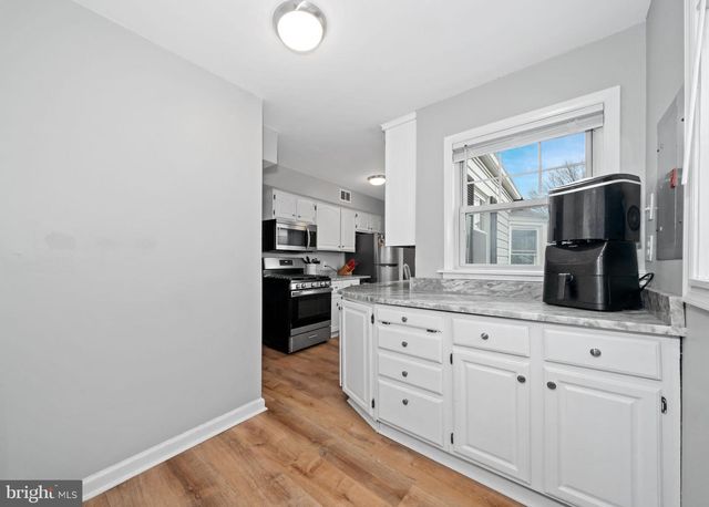 704 HARWOOD RD, Wilmington, DE 19804