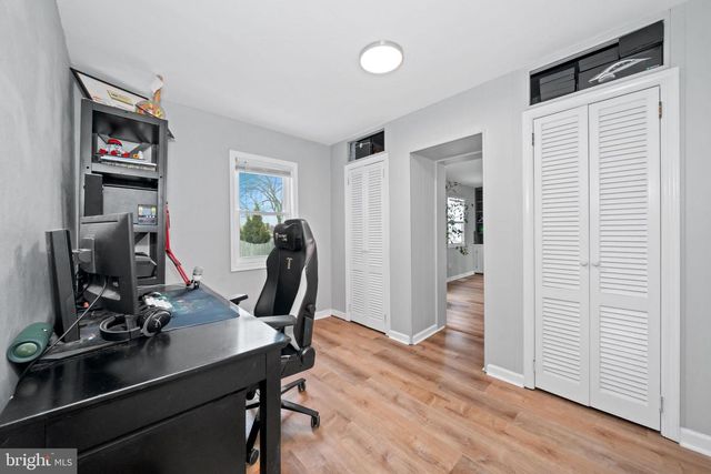 704 HARWOOD RD, Wilmington, DE 19804