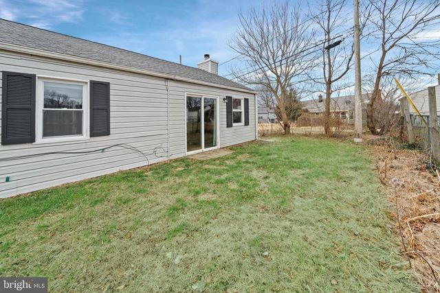 704 HARWOOD RD, Wilmington, DE 19804