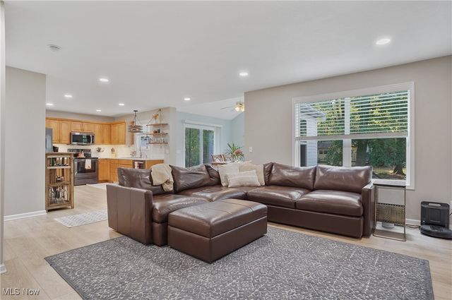 851 Susan Road, Ravenna, OH 44266