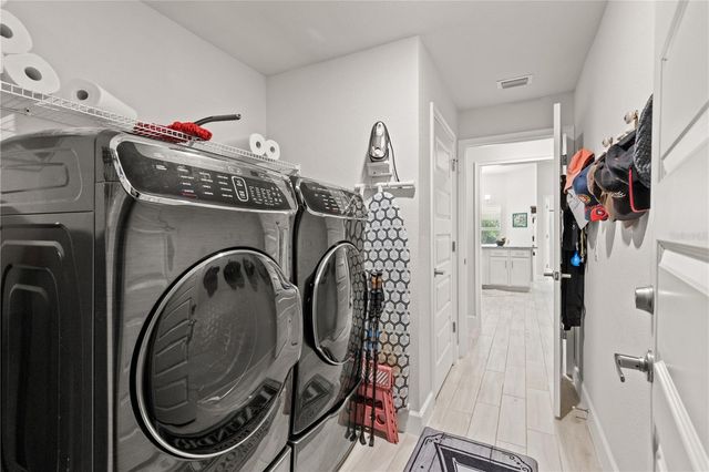 4989 AGEMAN AVENUE, North Port, FL 34288