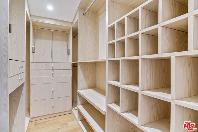 809 BROOKS Avenue, Venice (los Angeles), CA 90291