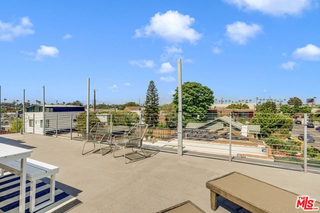 809 BROOKS Avenue, Venice (los Angeles), CA 90291