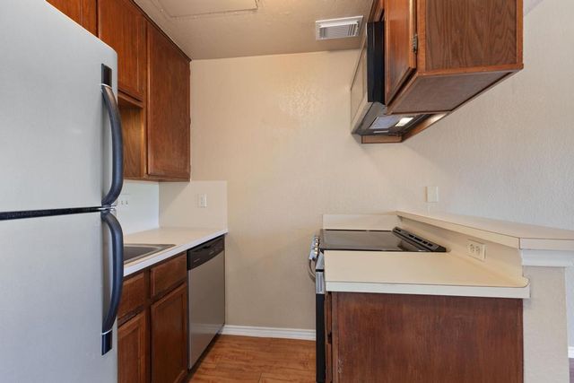 601 Nelray BLVD 17, Austin, TX 78751