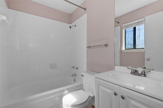 601 Nelray BLVD 17, Austin, TX 78751