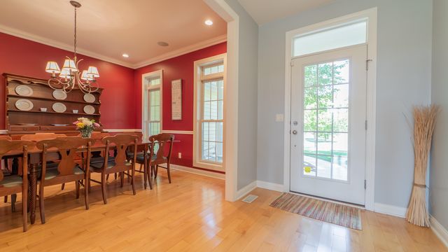 2255 Naples Drive, Valparaiso, IN 46385