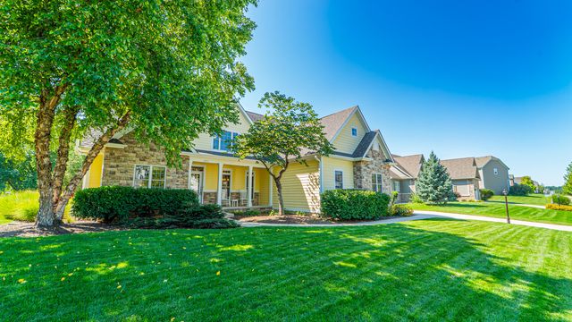 2255 Naples Drive, Valparaiso, IN 46385