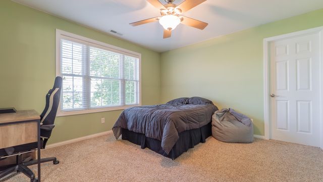 2255 Naples Drive, Valparaiso, IN 46385