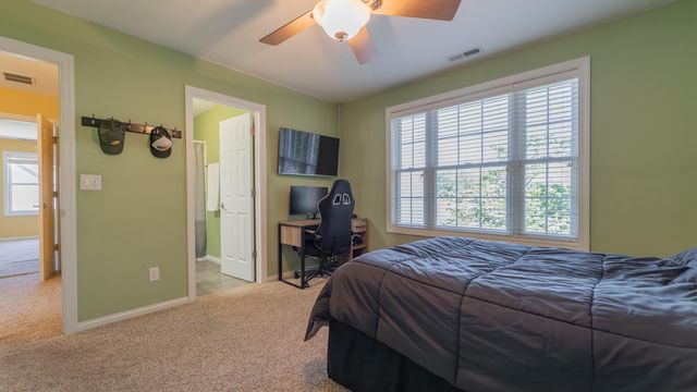 2255 Naples Drive, Valparaiso, IN 46385