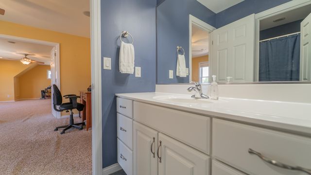 2255 Naples Drive, Valparaiso, IN 46385