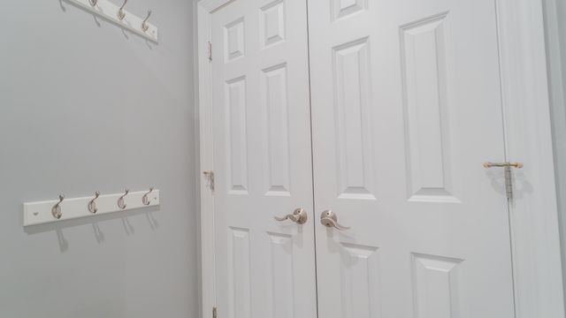 2255 Naples Drive, Valparaiso, IN 46385