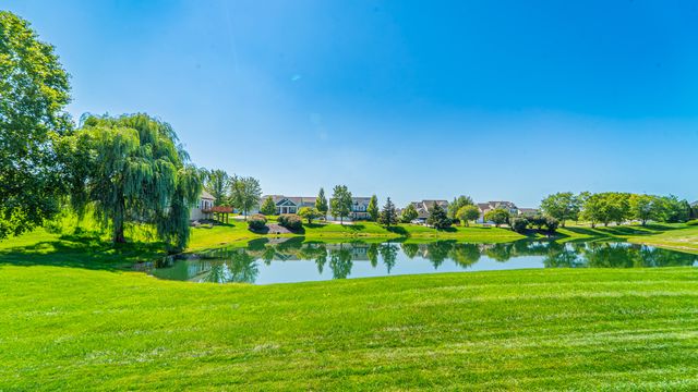 2255 Naples Drive, Valparaiso, IN 46385