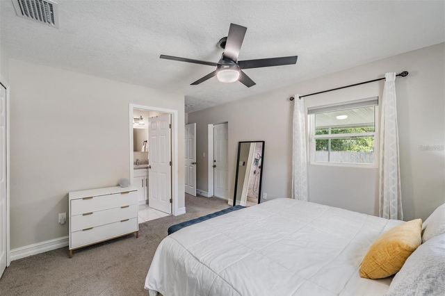 7308 N DARTMOUTH AVENUE, Tampa, FL 33604