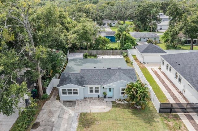 7308 N DARTMOUTH AVENUE, Tampa, FL 33604